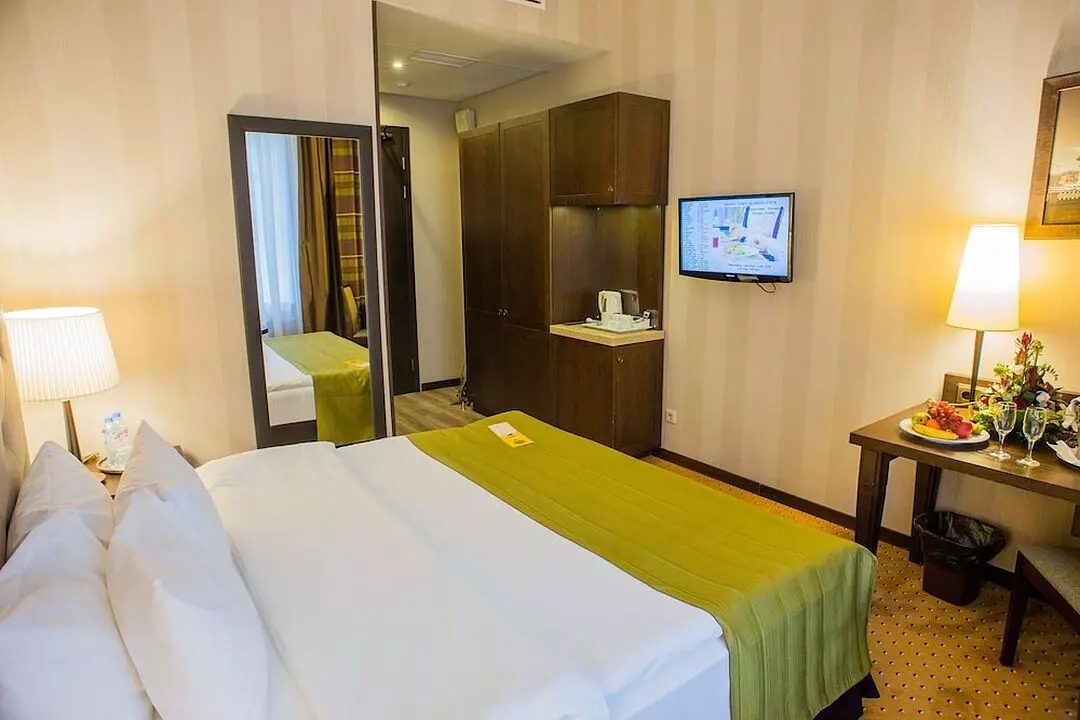 هتل پترو پالاس سنت پترزبورگ